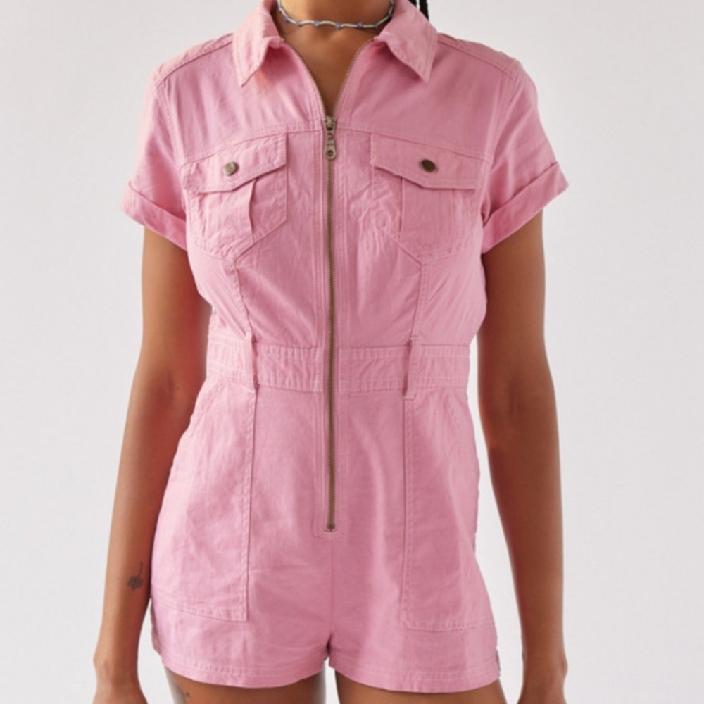 AXEL LINEN COVERALL ROMPER PINK URBAN OUTFITTERS